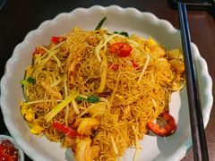 -大头虾越式风味餐厅(光明广场店)