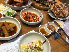 -草家酱蟹炭火烤肉店(珲春南路一店)