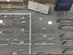 -GOOMI久米眼镜·蔡司·依视路·明月官方授权店(龙德紫金店)