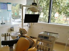 -泰康拜博口腔(世博园乐尔店)