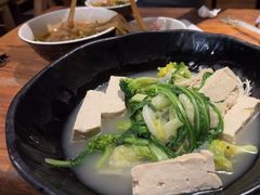 -万记麻辣烫国展总店