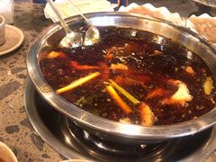-肖肖酸萝卜鱼火锅(总店)