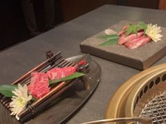 -铭牛烧肉·和牛海鲜自助(高新月牙湖店)