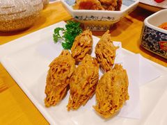 炸榴莲酥-北国料理(世荣路店)