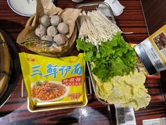 -沙胆彪炭炉牛杂煲(上海日月光广场店)