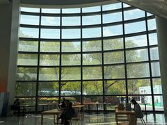 -上海跨国采购会展中心