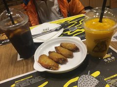 -乐凯撒披萨(东方新世界店)