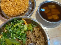 -柳州肥姨妈大骨螺蛳粉(东靖路店)