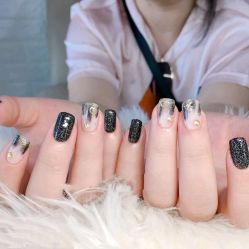 -Pink You美甲美睫纹绣定制中心