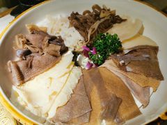 川门毛肚七绝-哥老官重庆美蛙鱼头(西湖银泰十一哥店)