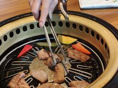 -炼火烤肉店