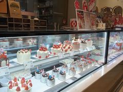 -花花卷卷·鲜食蛋糕(静安久光百货店)