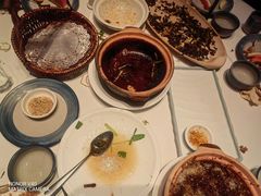 -八府香鸭·啫啫煲(华山路店)