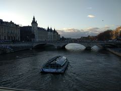 -Bateaux Mouches塞纳河游船