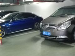 -新虹桥企业天地-地下停车场