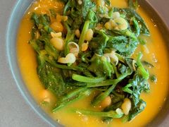 豌豆黄浸豌豆尖-半山腰·云南菜(侨福芳草地店)