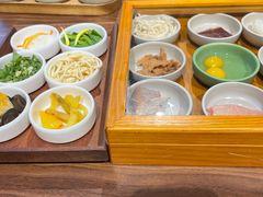 -良米山·云南野生菌过桥米线(上海首店)