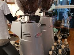 -Line 咖啡(石厦花园店)