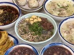 -老新隆牛肉锅贴(新街口店)