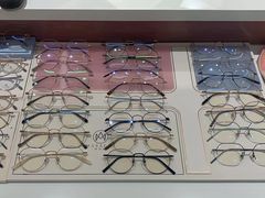 -GOOMI久米眼镜·蔡司·依视路·明月官方授权店(龙德紫金店)