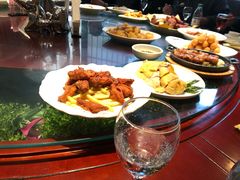 -侬佳蒸菜馆(听潮店)