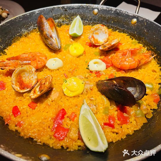 MOON VILLAGE西班牙TAPAS&BAR