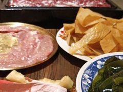 -旧街市鲜货老火锅(大光路店)