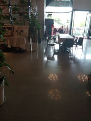 -江阴偶来路儿童摄影(江阴市新体育中心体育场店)