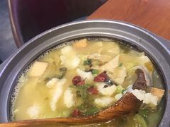 -周鱼小馆石锅酸菜鱼(活力汇店)