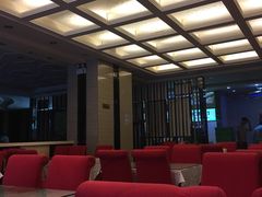 大堂-红蜡烛•瓦罐粥家常菜•夜宵(中山路店)