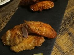 鸡翅双拼-HIGH FIVE哈福手工汉堡(桂林路店)