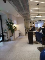 -PE SALON