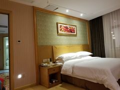 -维也纳酒店 (蠡口家具城地铁站店)