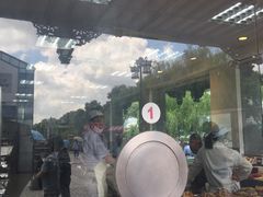 -陆稿荐观前街店
