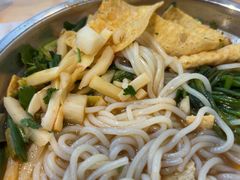 -柳州肥姨妈大骨螺蛳粉(东靖路店)
