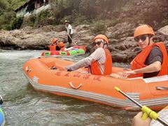 -安吉龙王山峡谷漂流