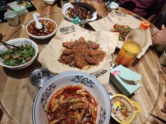 -偶屋里钵少爷(时代广场店)