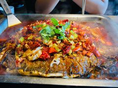 -辣尚瘾·烤鱼·新川菜(交大直营店)