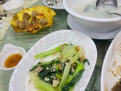 -鹏城人家海鲜酒家·23年老字号(较场尾店)