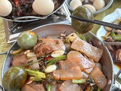 -丹水桥地锅鱼·翘嘴鲌·地方特色全鱼宴(丹江口大坝店)