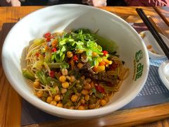 小炒黄牛肉拌面-呷佬·长沙手工米粉(金沙江路店)