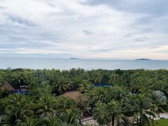 -三亚湾海居铂尔曼度假酒店