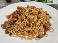 -乡村馕坑肉·烧烤·新疆菜·本地人更爱吃(阿勒泰首店)