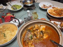 招牌砂锅鱼头煲-新天明砂锅鱼头煲