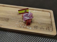 -悦享绿山墙西餐厅