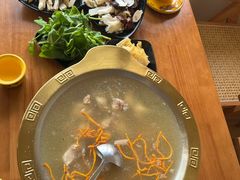 -菌之家·专业纯野生菌火锅·特色炒菌