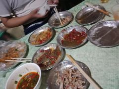 -梁老三麻辣鸡头总店