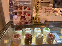 -花花卷卷·鲜食蛋糕(静安久光百货店)