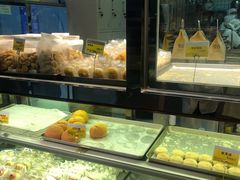 面包甜点陈列柜-鲍师傅糕点(西站店)