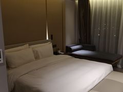 -苏州工业园区奥特莱斯亚朵酒店